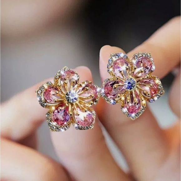 Cute Pink Cubic Zirconia Flower Stud Earings - Picture 2 of 7